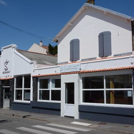 Logis Le Petit Trianon Hotel Saint-Brévin-les-Pins Buitenkant foto